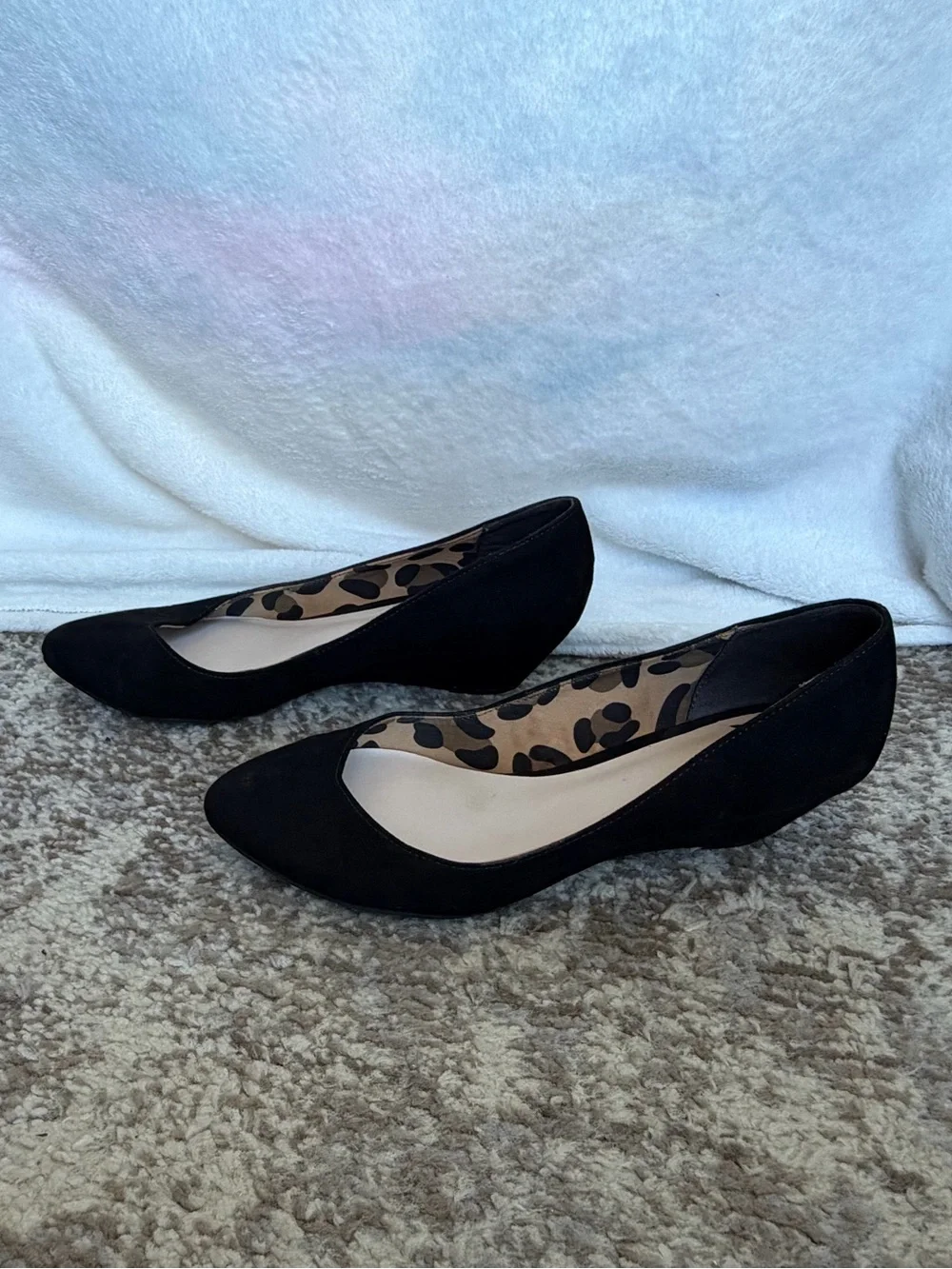Fergalicious Black Pointed-Toe Leopard-Trim Wedges